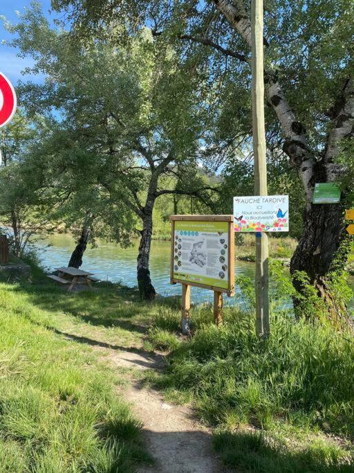 Charmant T1 Dans Le Verdon Gréoux-les-Bains Exterior foto